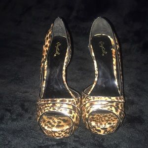 Qupid leopard heels